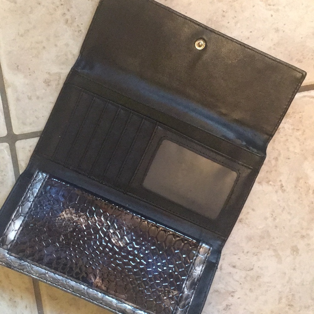 Wallet - Picture 2 of 2